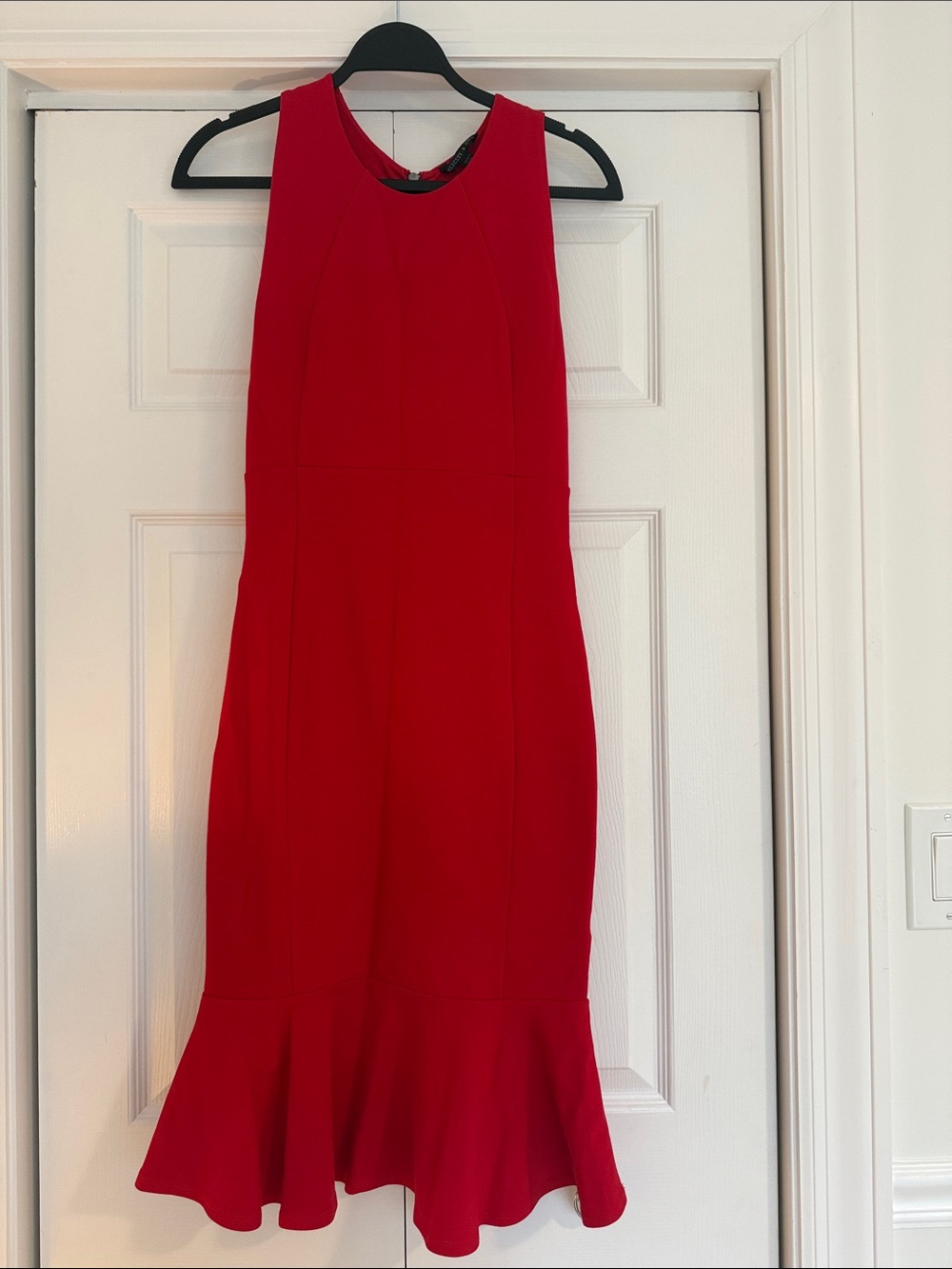 Felicity & Coco Vibrant Red Sleeveless Midi Dress with Flared Hem